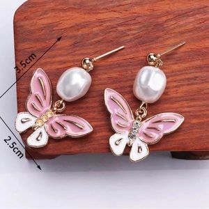 New Women’s Pearl Pink Butterfly Earrings
